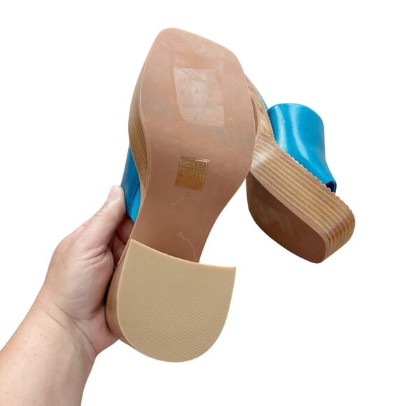 Jeffrey Campbell 5 - Picture 9 of 10